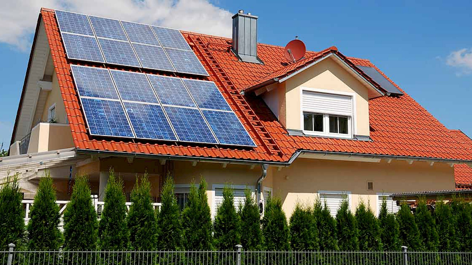 Jetzt den Immobilienwert mit günstigeren Solaranlagen erhöhen!